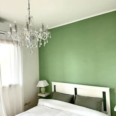 Casa Vacanza Elislor Apartments Фиумичино Екстериор снимка
